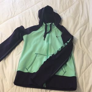 Nike therma fit zip up hoodie